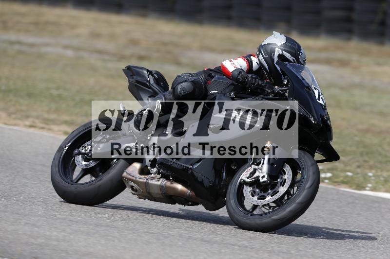 /37 09.08.2026  Pluess Motosport ADR/Einsteiger/77